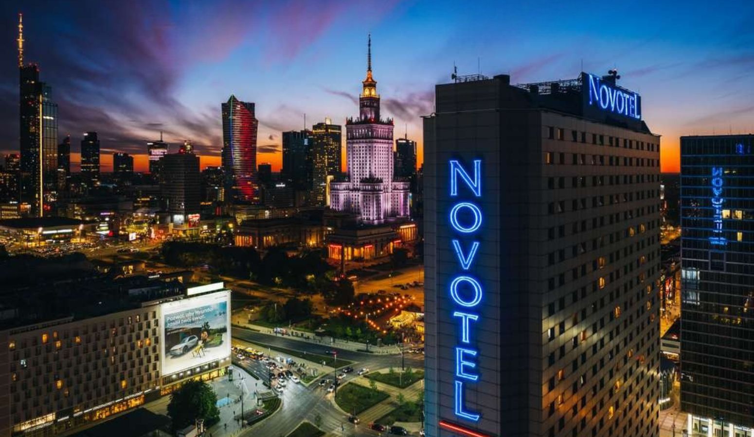 puente-diciembre-mercadillos-navidenos-polonia- Novotel Warszawa Centrum 4*